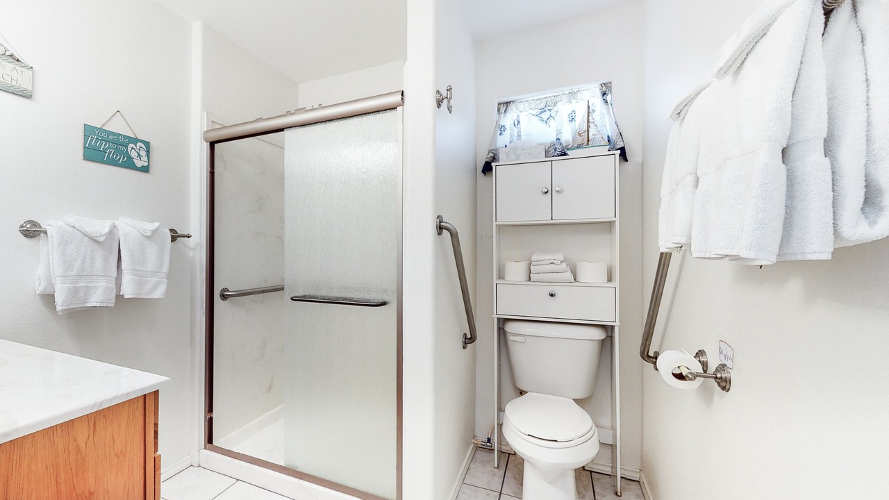 Photo of Bathroom in Port Isabel