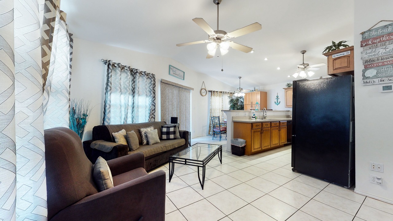 Photo of Livingroom in Port Isabel