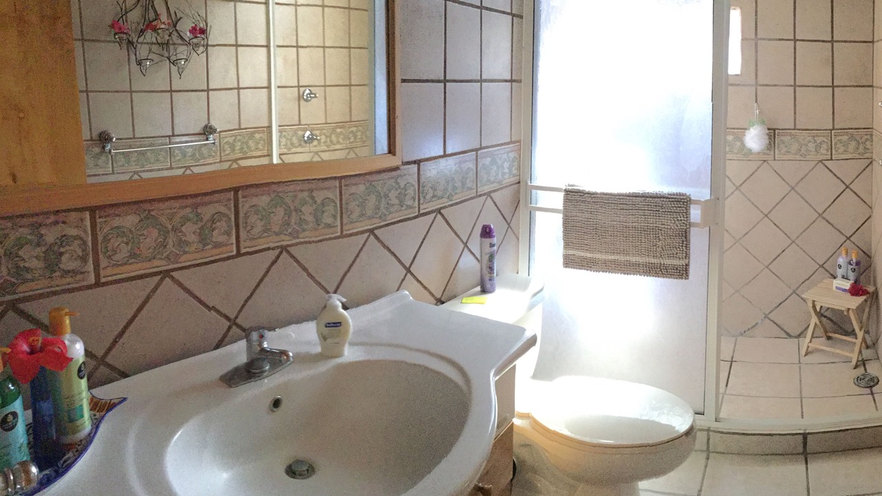 Photo of Bathroom in Nopolo