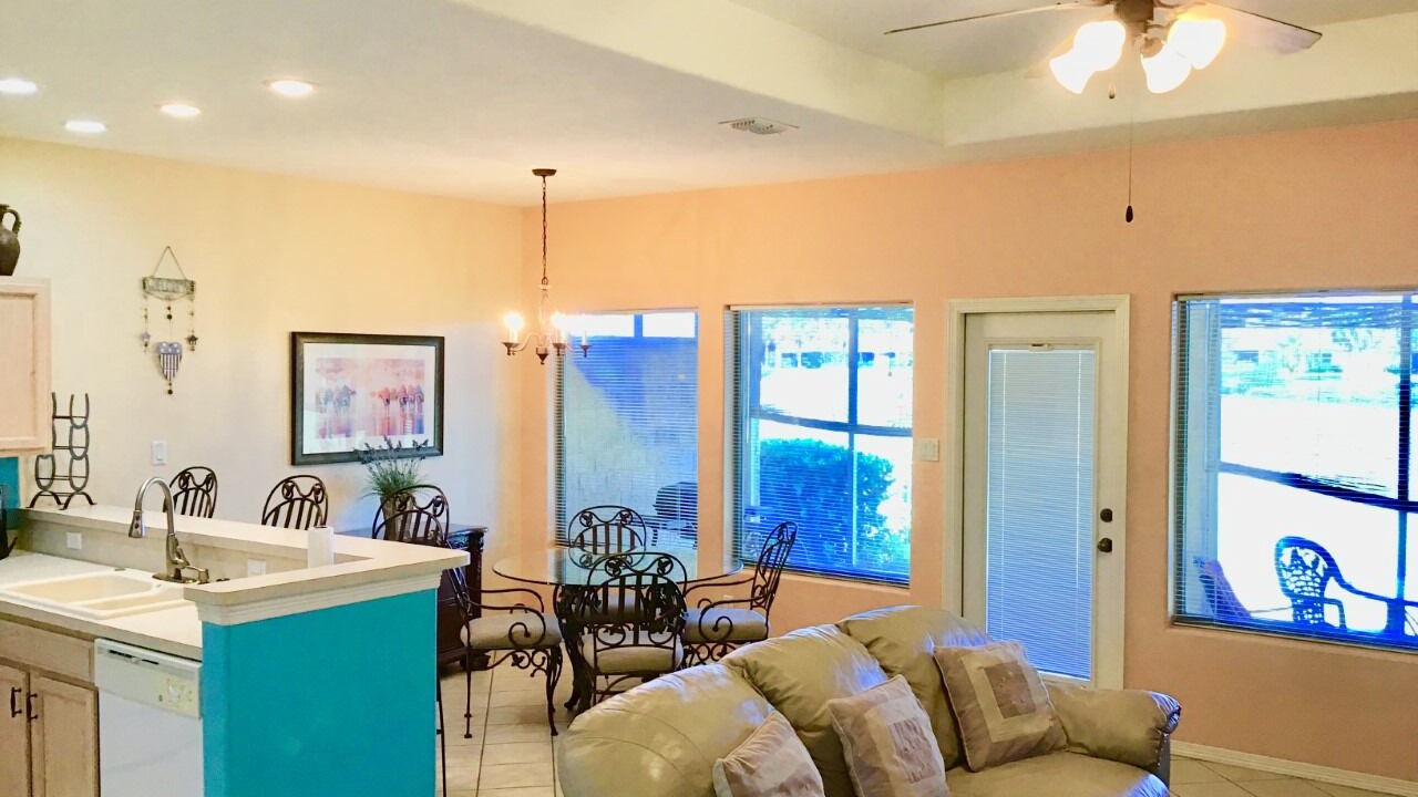 Photo of Livingroom in Laguna Vista
