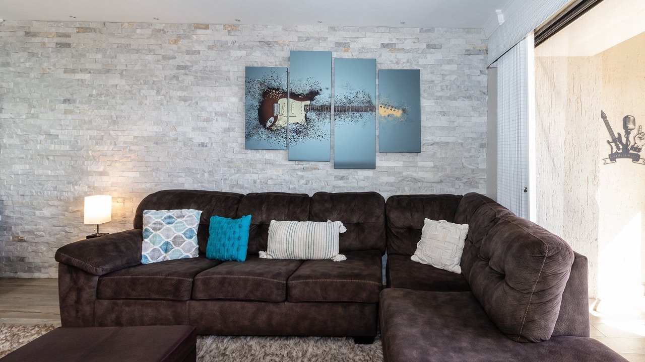 Photo of Livingroom in Sandy Beach