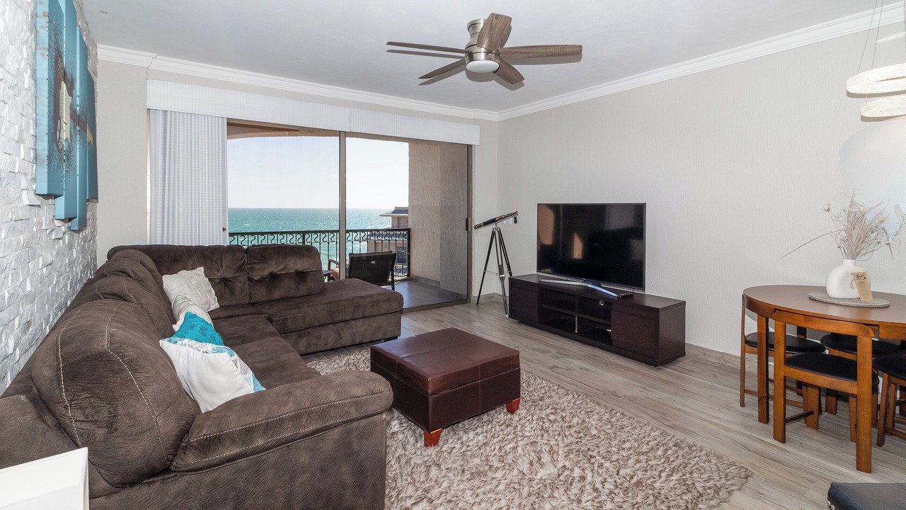 Photo of Livingroom in Sandy Beach