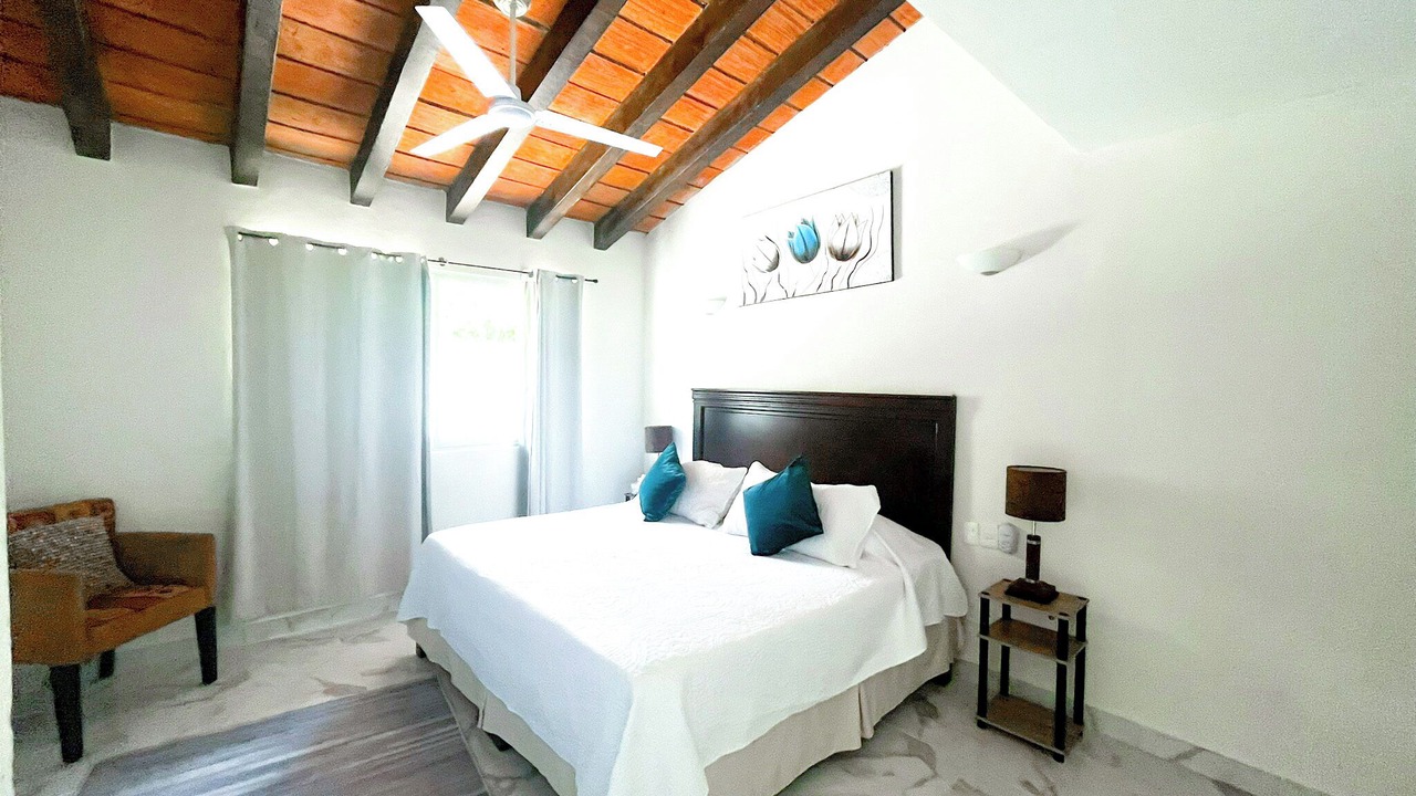 Photo of Bedroom in South Shore Hotel Area