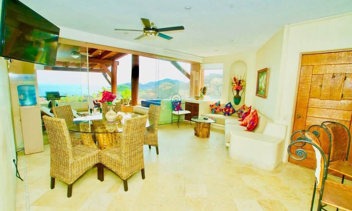 Photo of Livingroom in Zihuatanejo