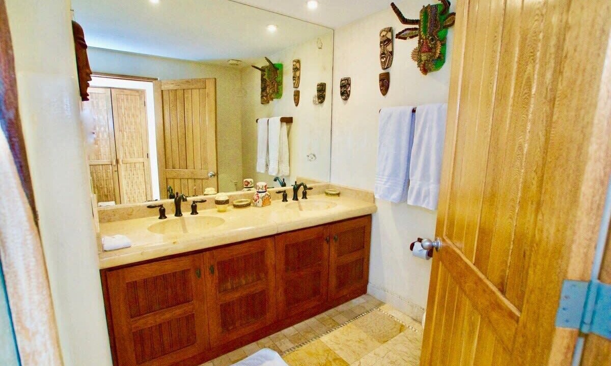 Photo of Bathroom in Zihuatanejo