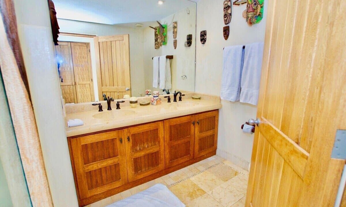 Photo of Bathroom in Zihuatanejo