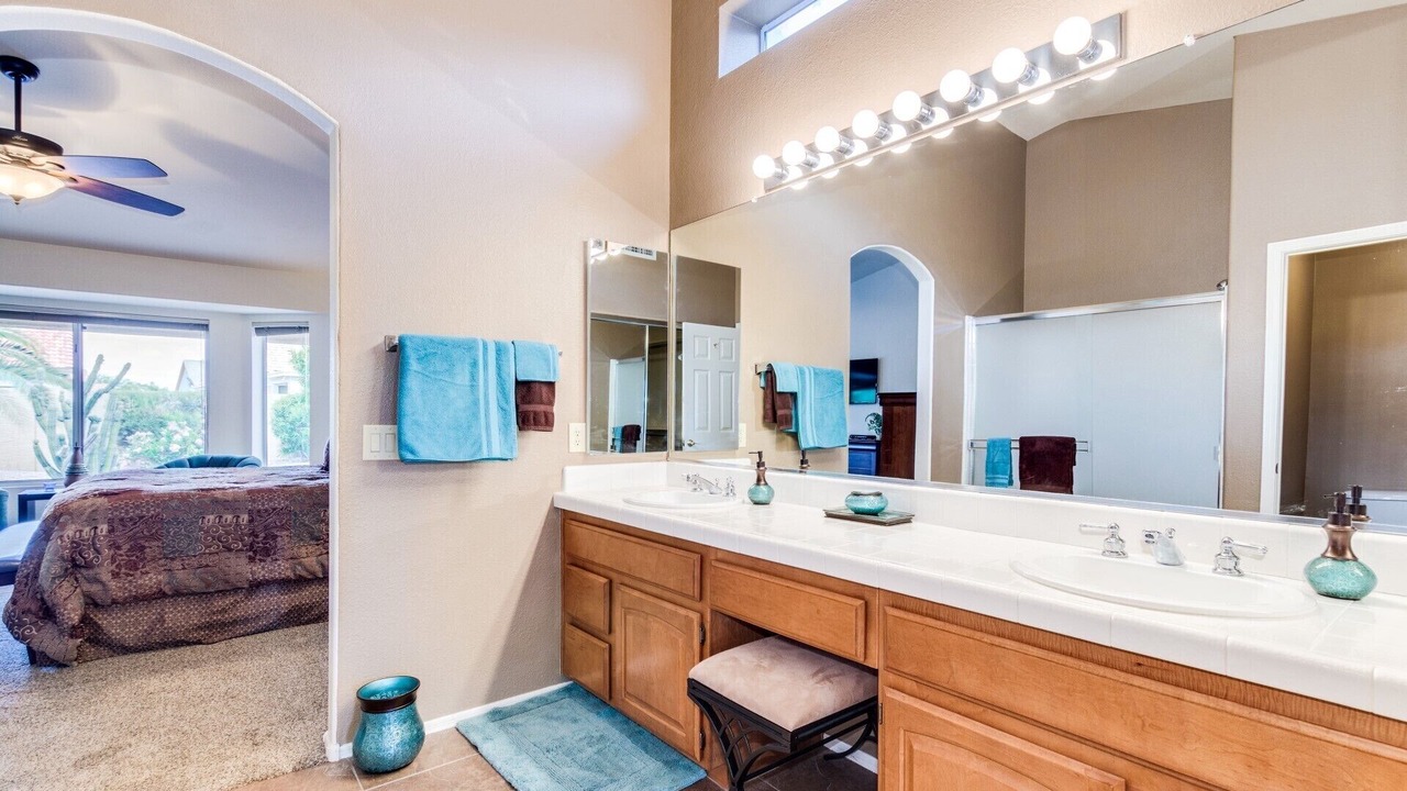Photo of Bathroom in Oakwood