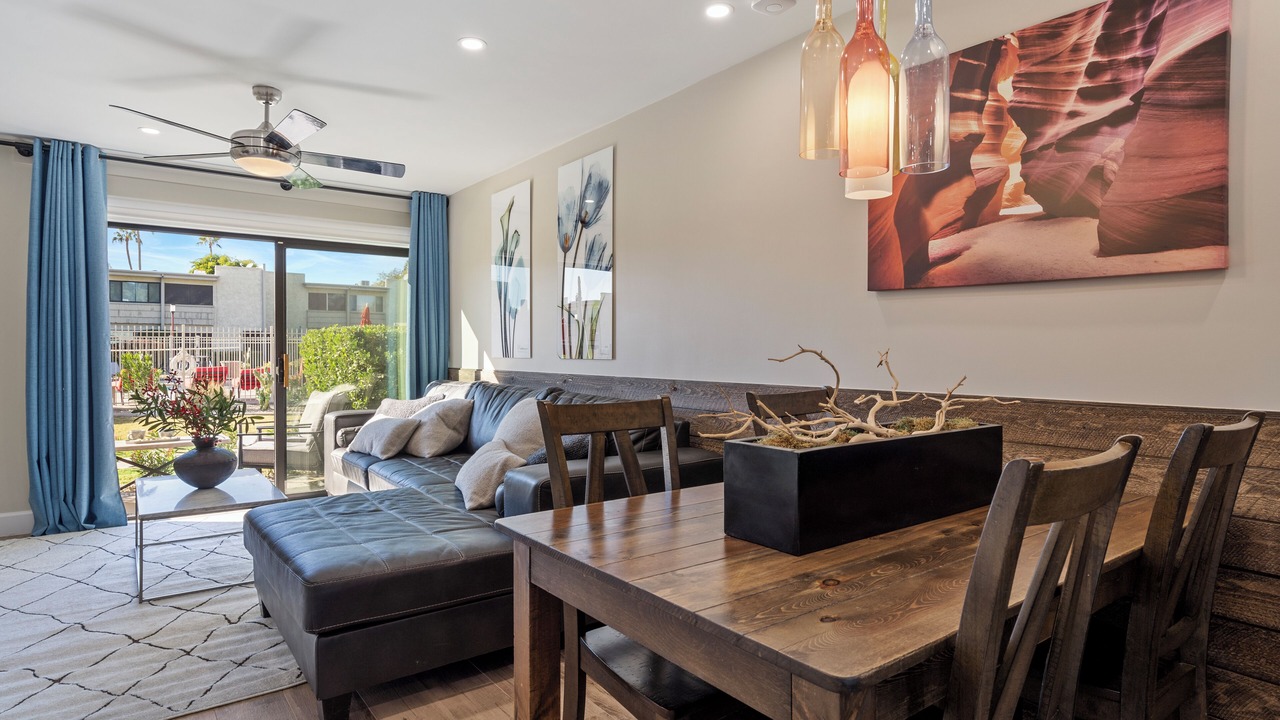 Photo of Livingroom in South Scottsdale