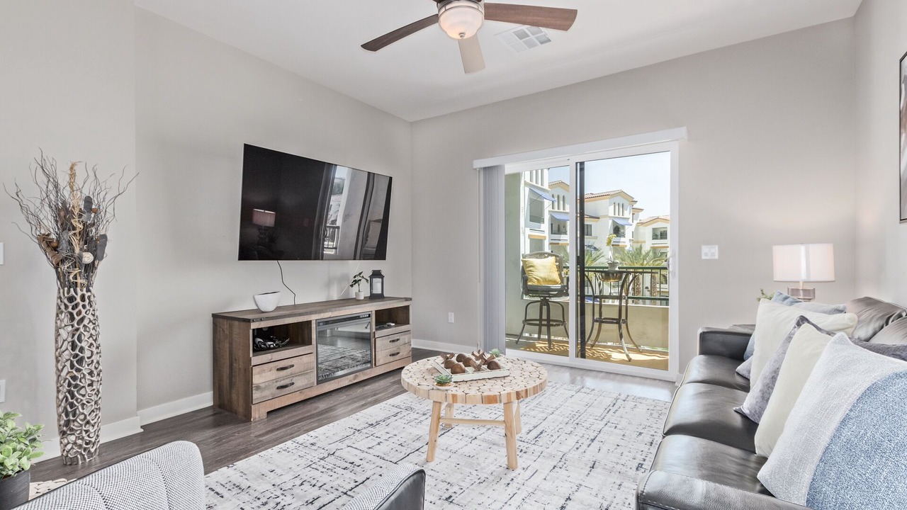 Photo of Livingroom in Ocotillo