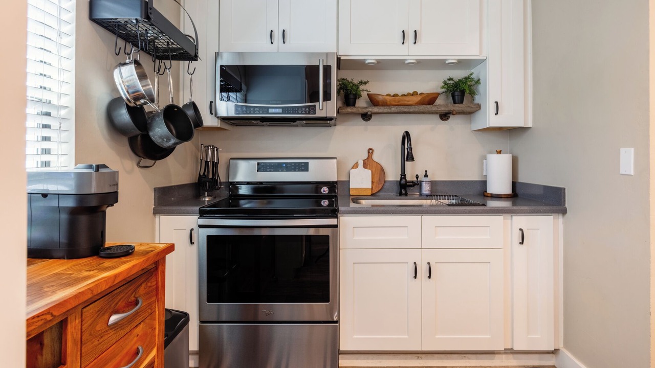 Photo of Kitchen in Pierson Place Historic District