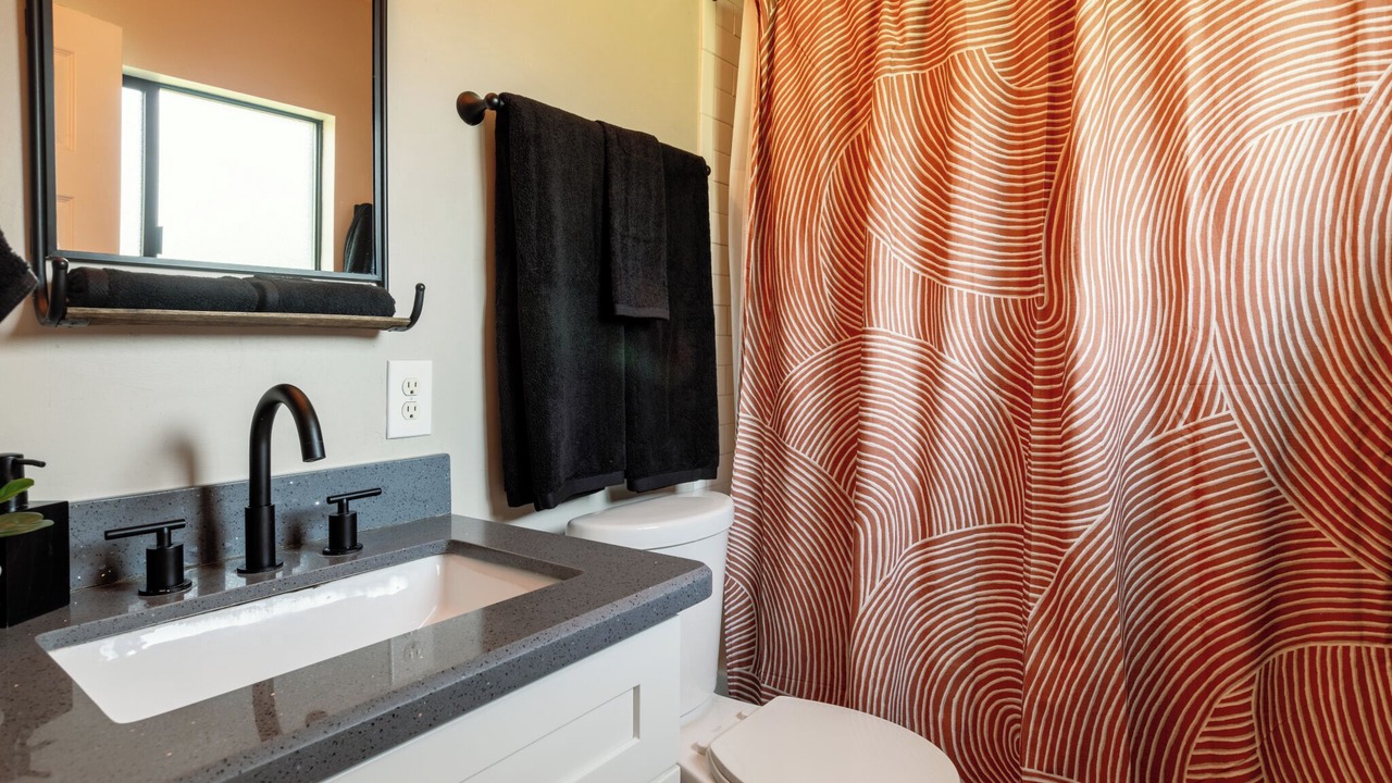 Photo of Bathroom in Pierson Place Historic District