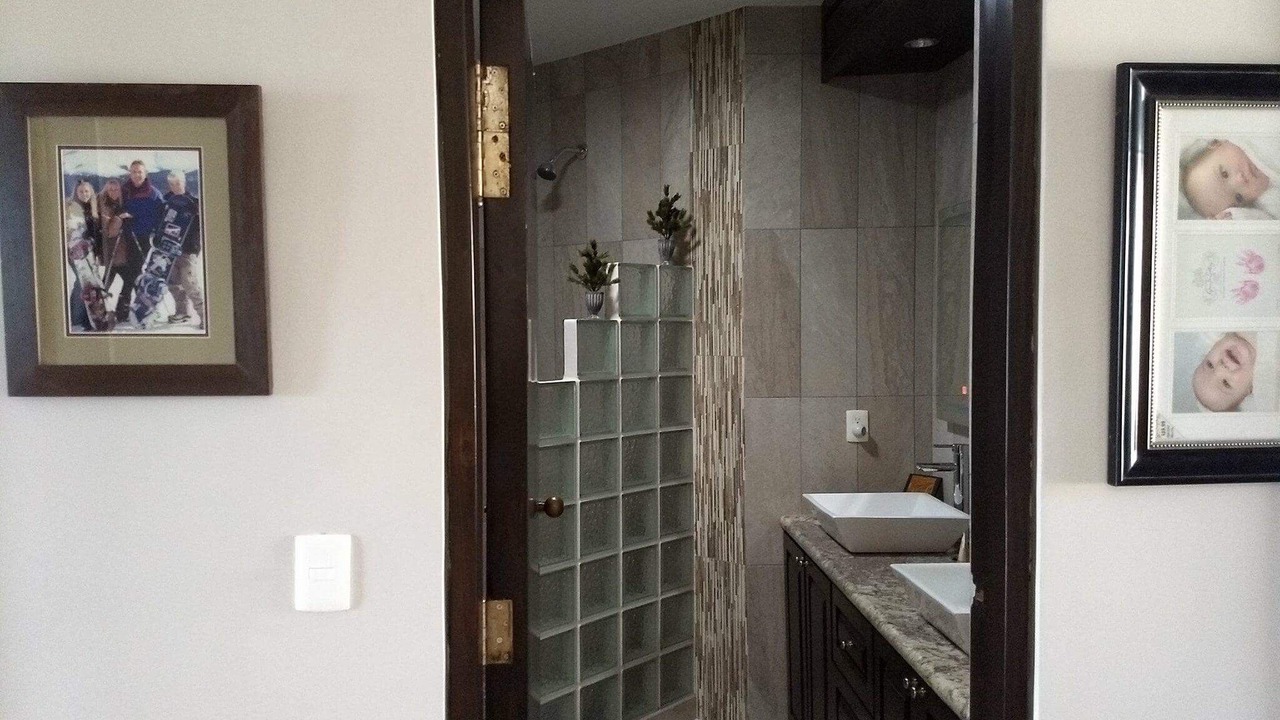 Photo of Bathroom in Marina