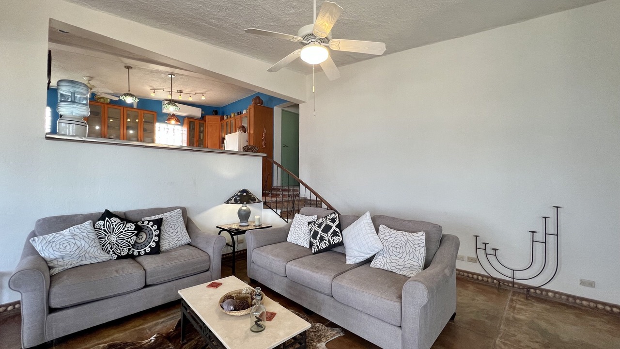 Photo of Livingroom in San Carlos