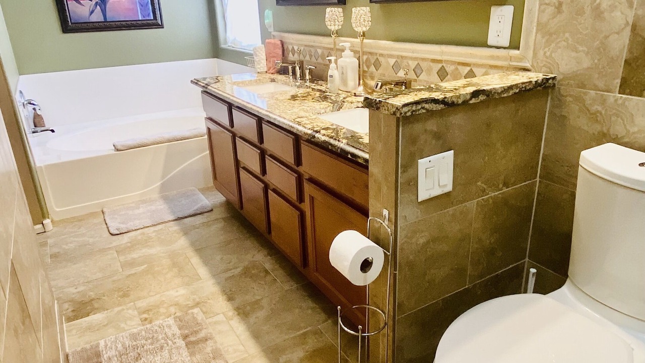 Photo of Bathroom in Norterra