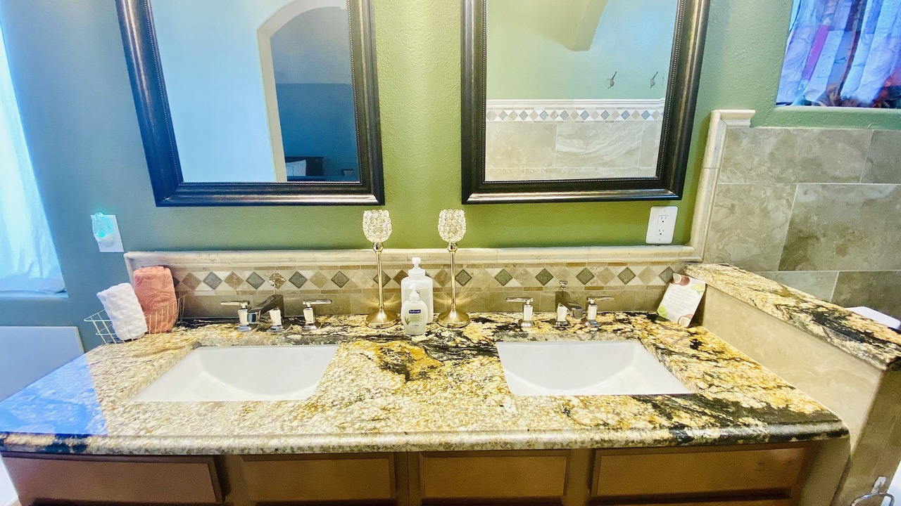 Photo of Bathroom in Norterra