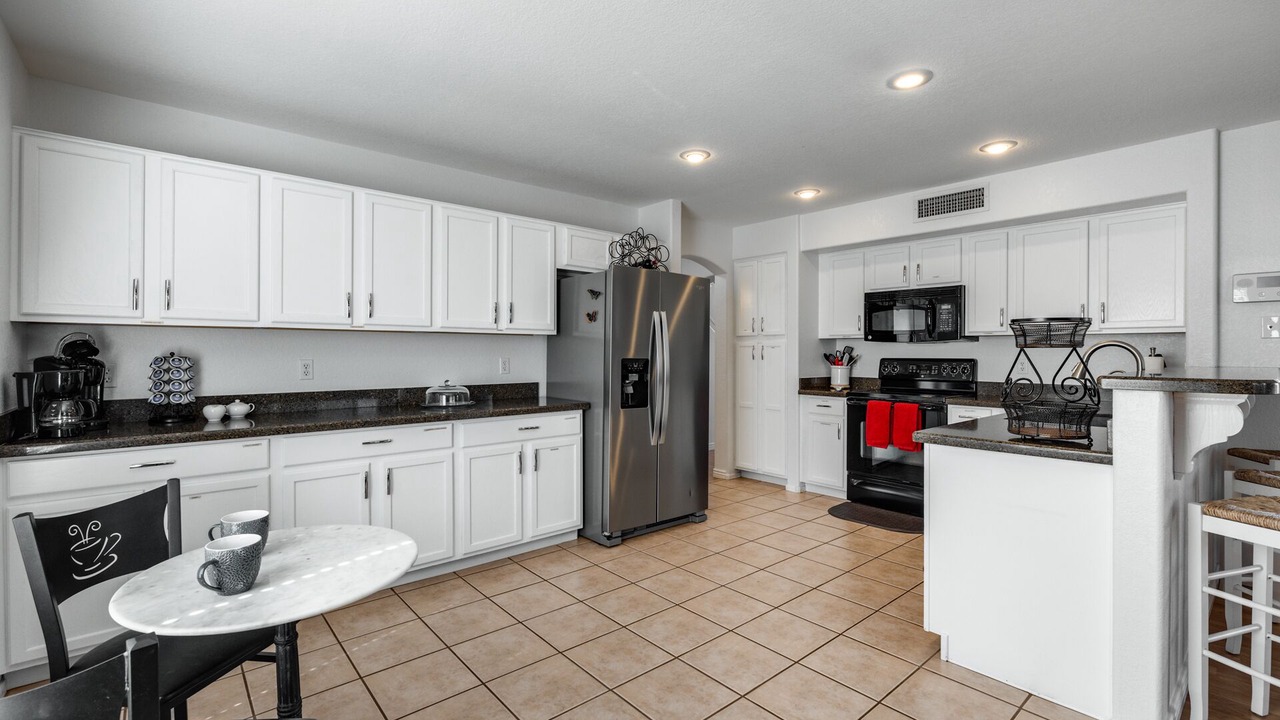 Photo of Kitchen in Arrowhead Lakes