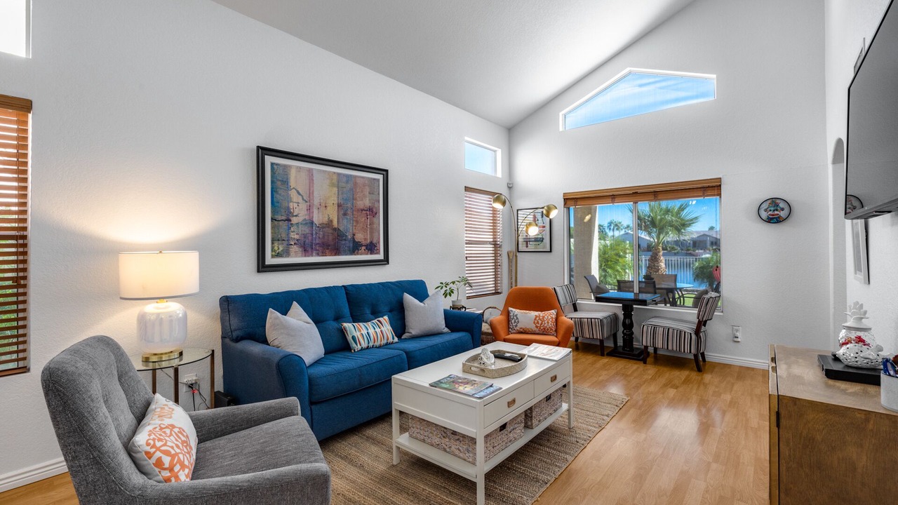 Photo of Livingroom in Arrowhead Lakes