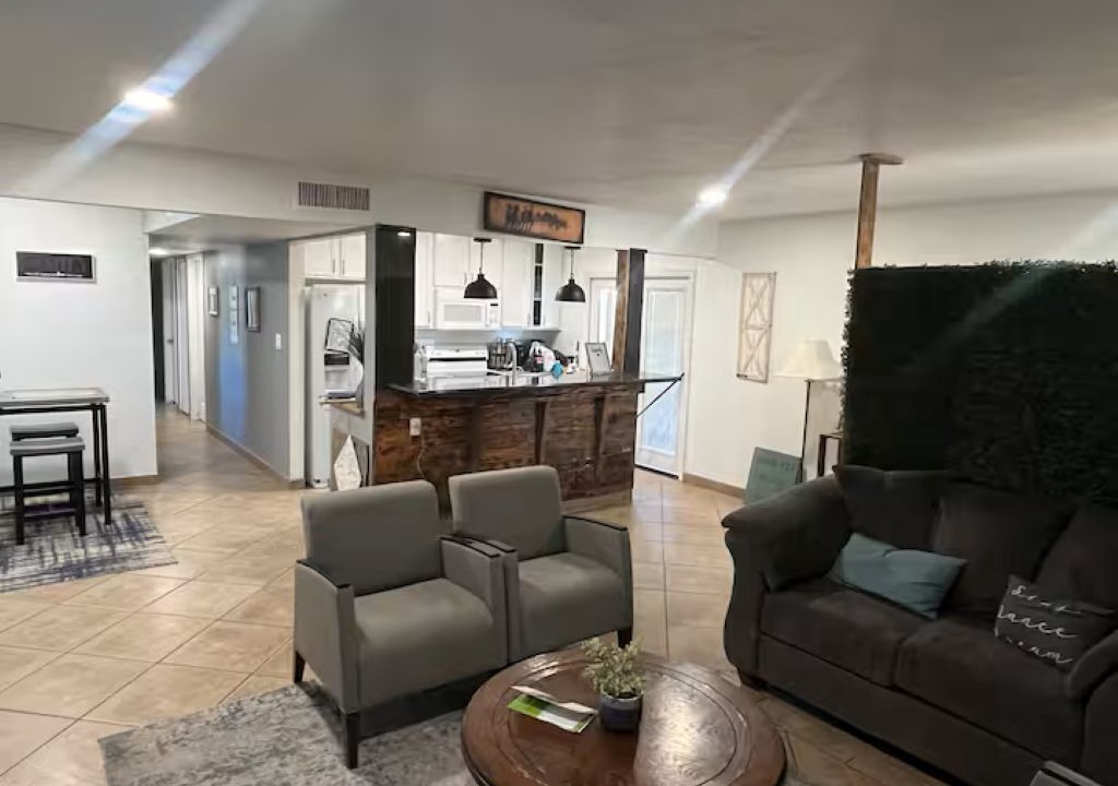 Photo of Livingroom in Yuma