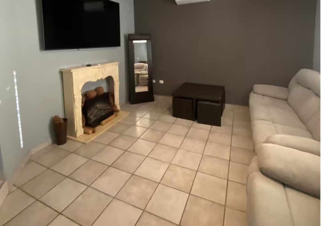Photo of Livingroom in San Carlos