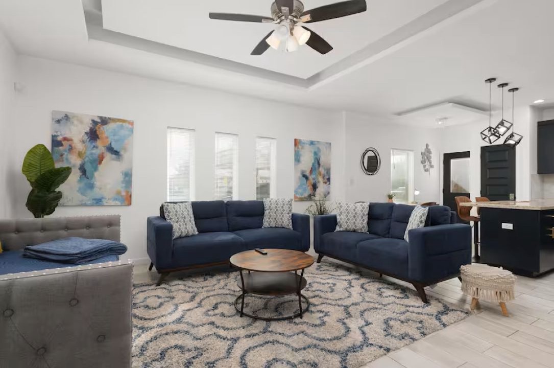 Photo of Livingroom in Edinburg
