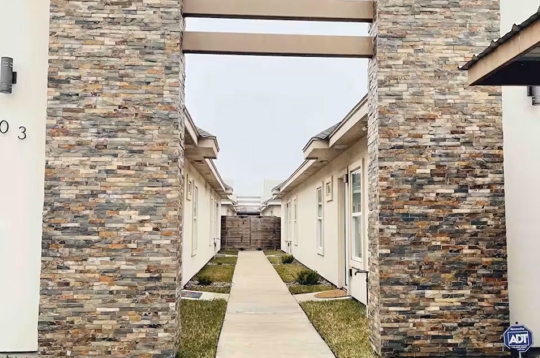 Photo of Outdoor in Edinburg