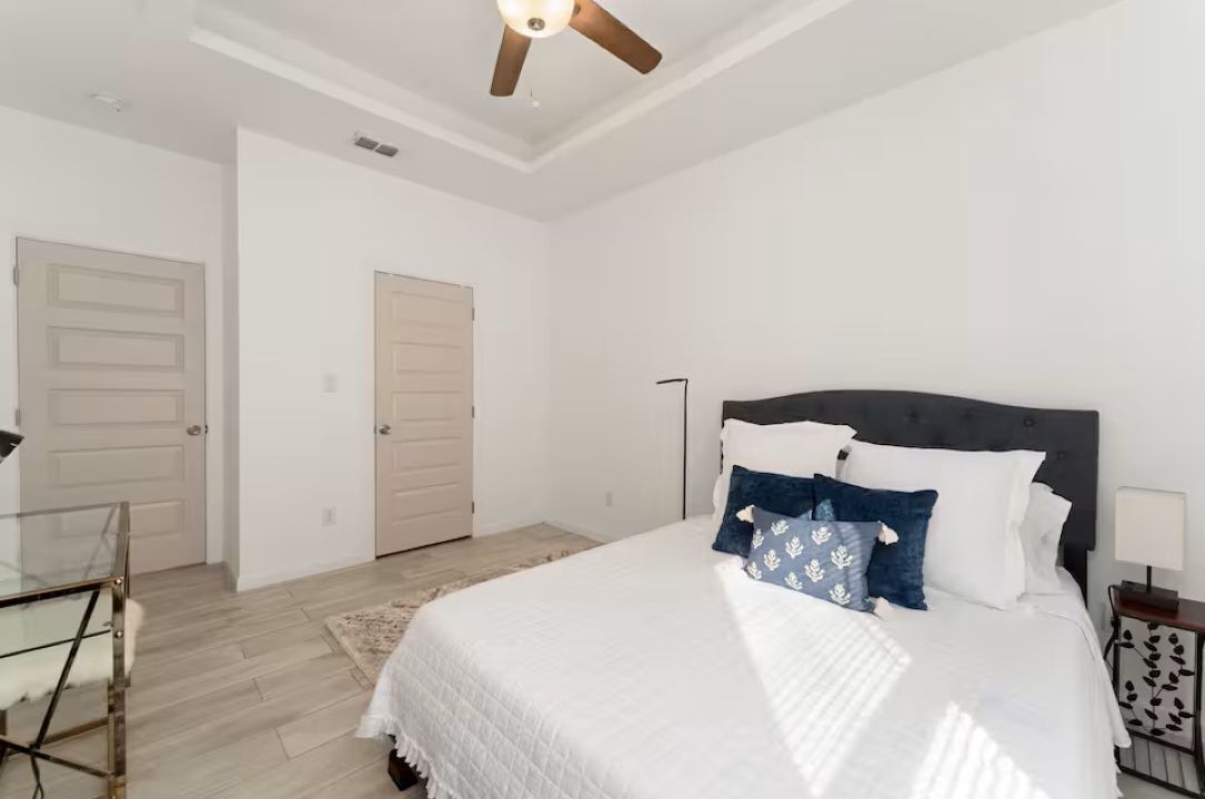 Photo of Bedroom in Edinburg