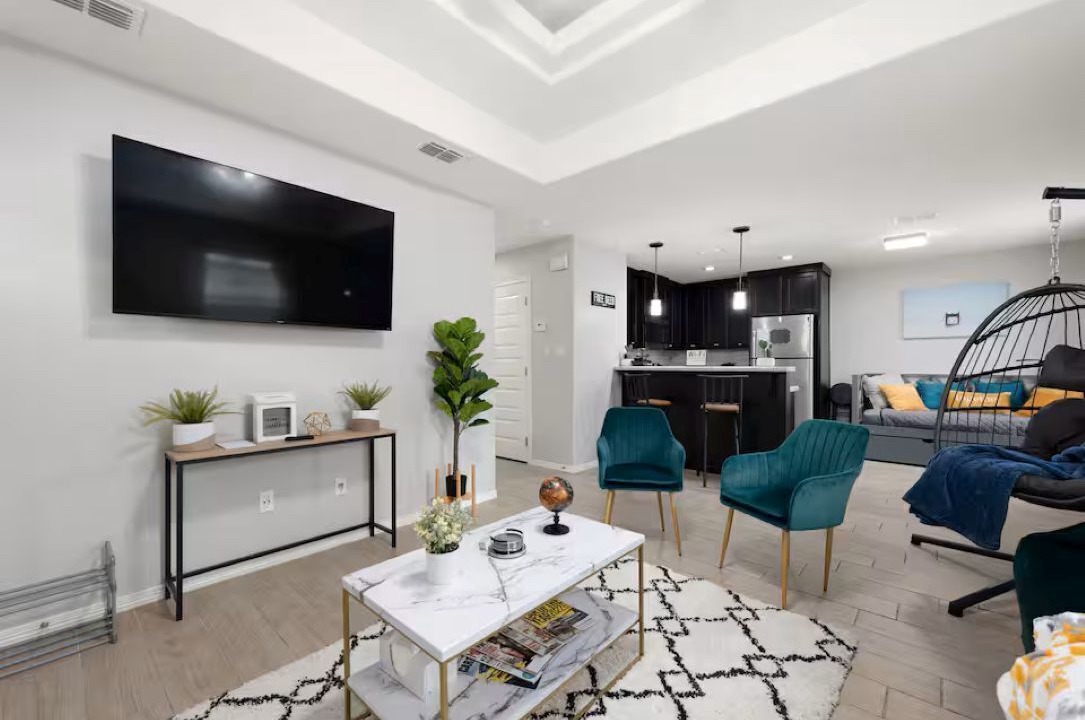 Photo of Livingroom in Edinburg