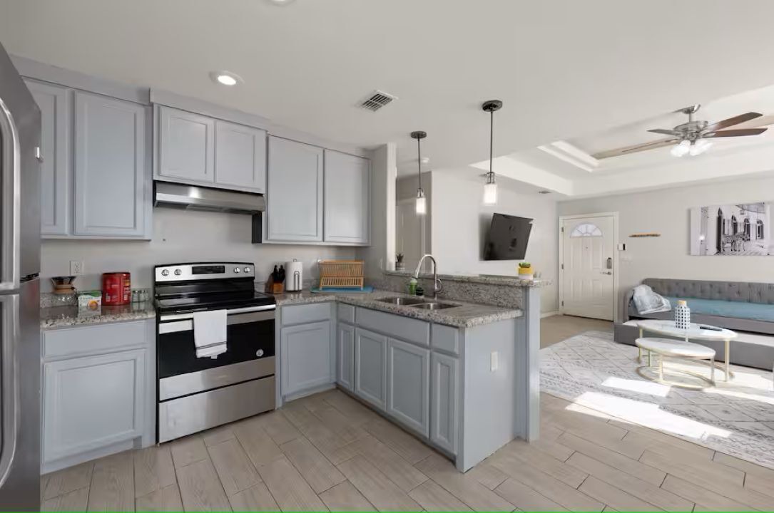 Photo of Kitchen in Edinburg