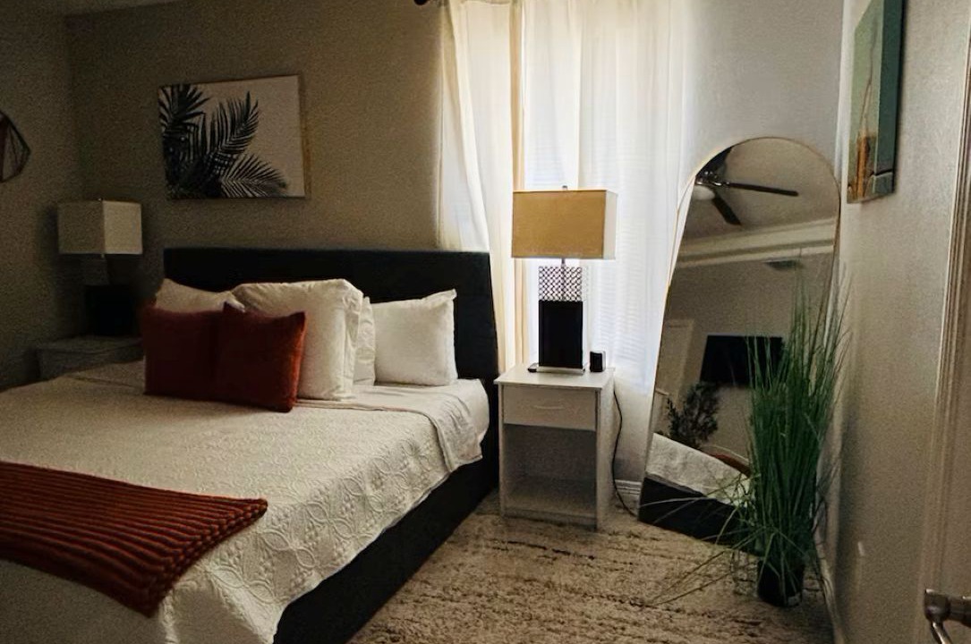 Photo of Bedroom in Edinburg