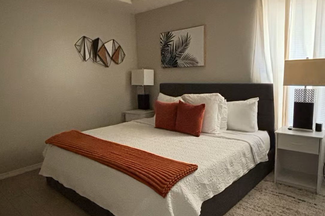 Photo of Bedroom in Edinburg