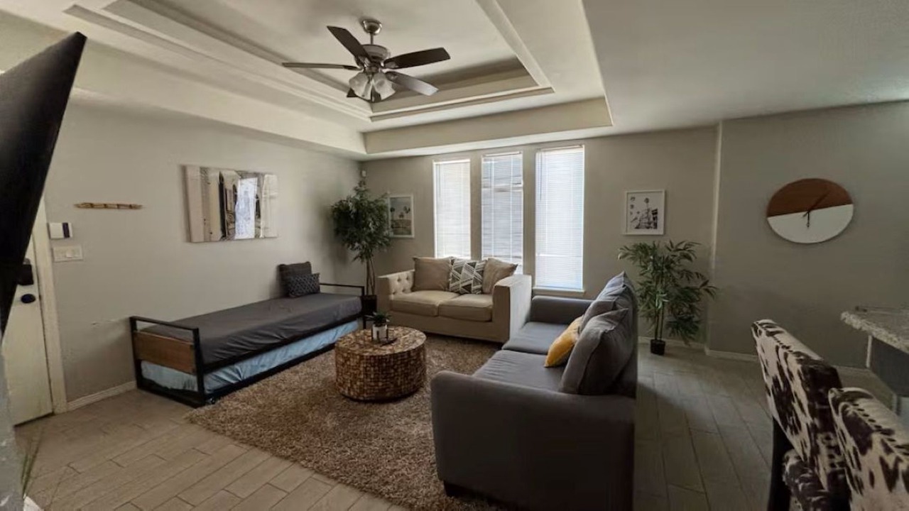 Photo of Livingroom in Edinburg