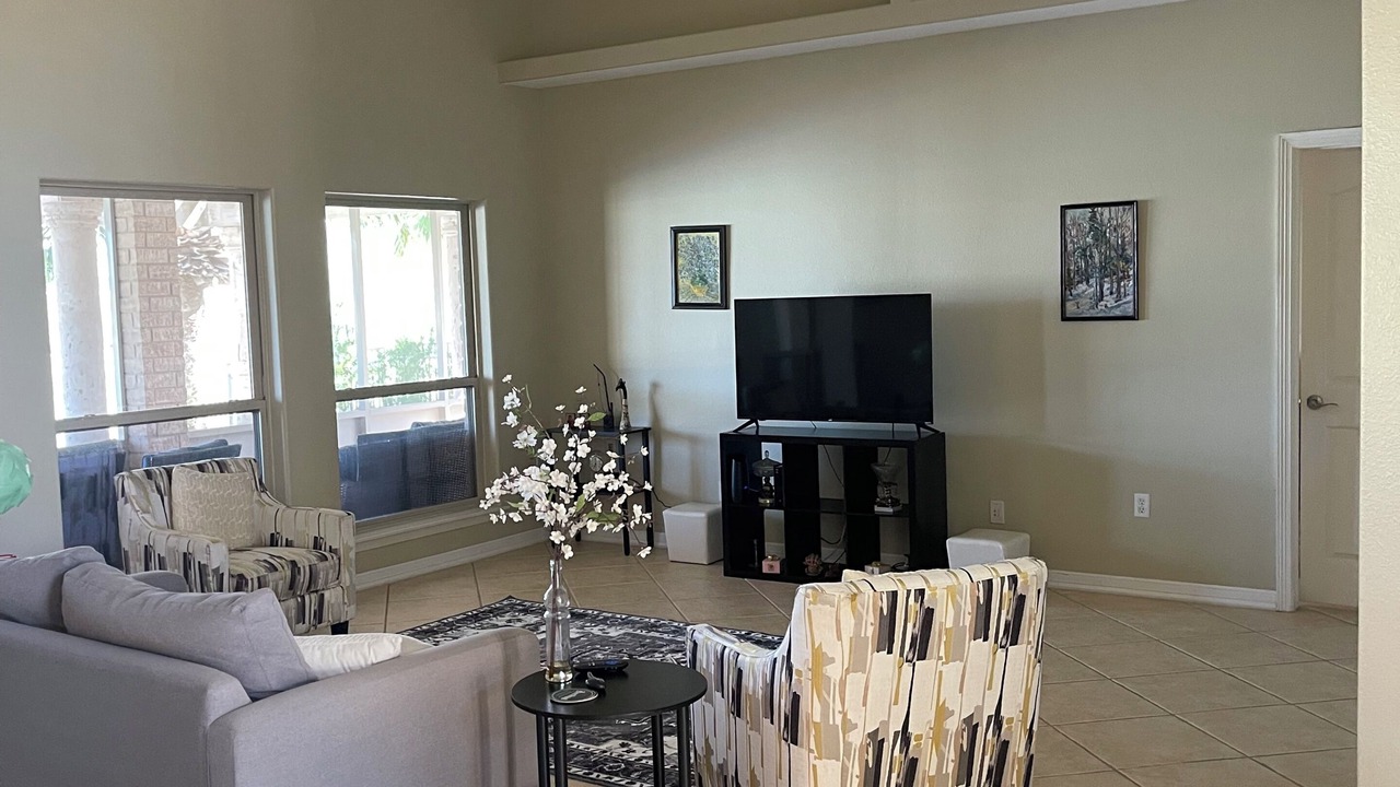 Photo of Livingroom in Laguna Vista