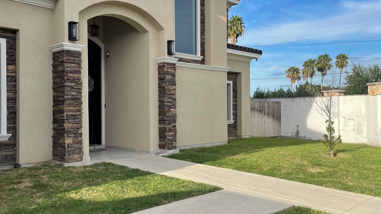 Photo of Outdoor in Palmhurst