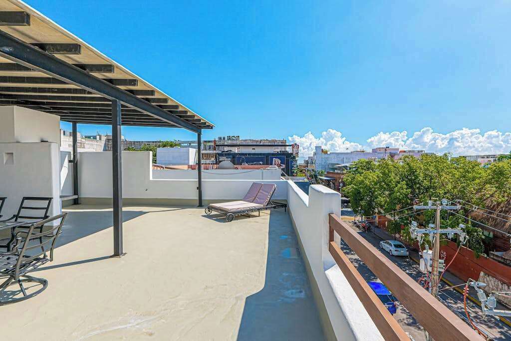 Photo of Patio Balcony in 12th Street