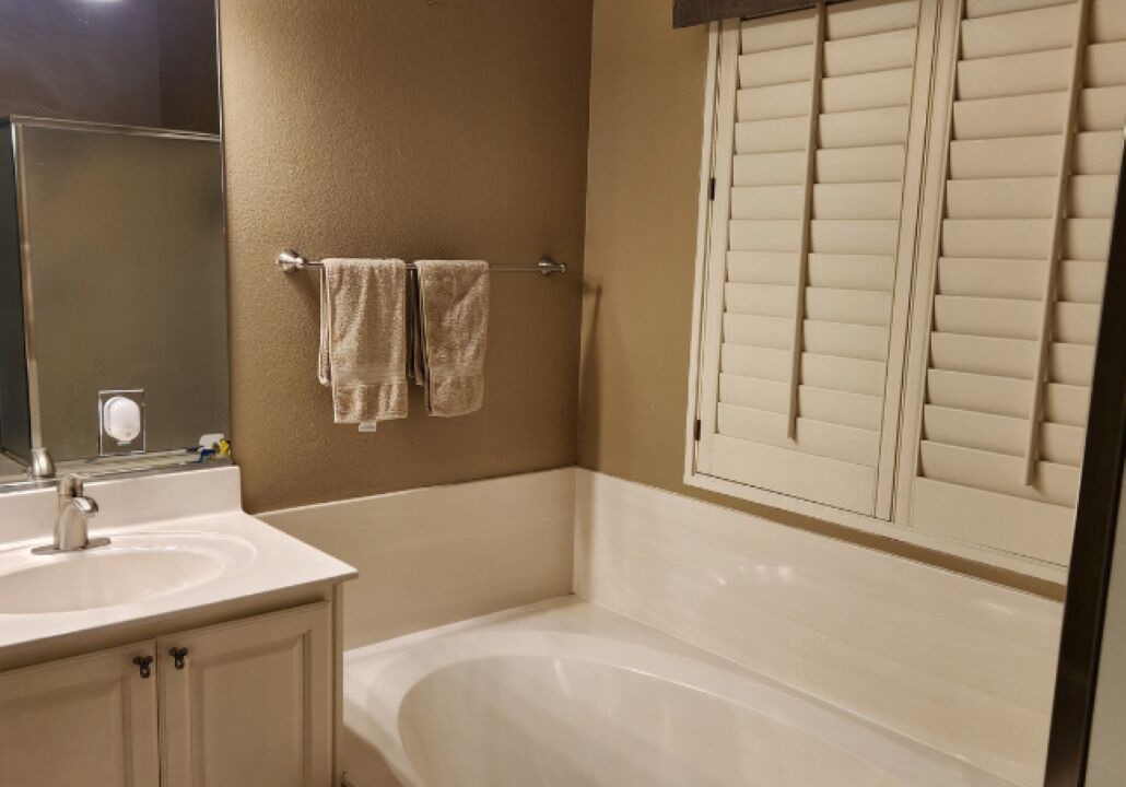 Photo of Bathroom in Foothills Club West