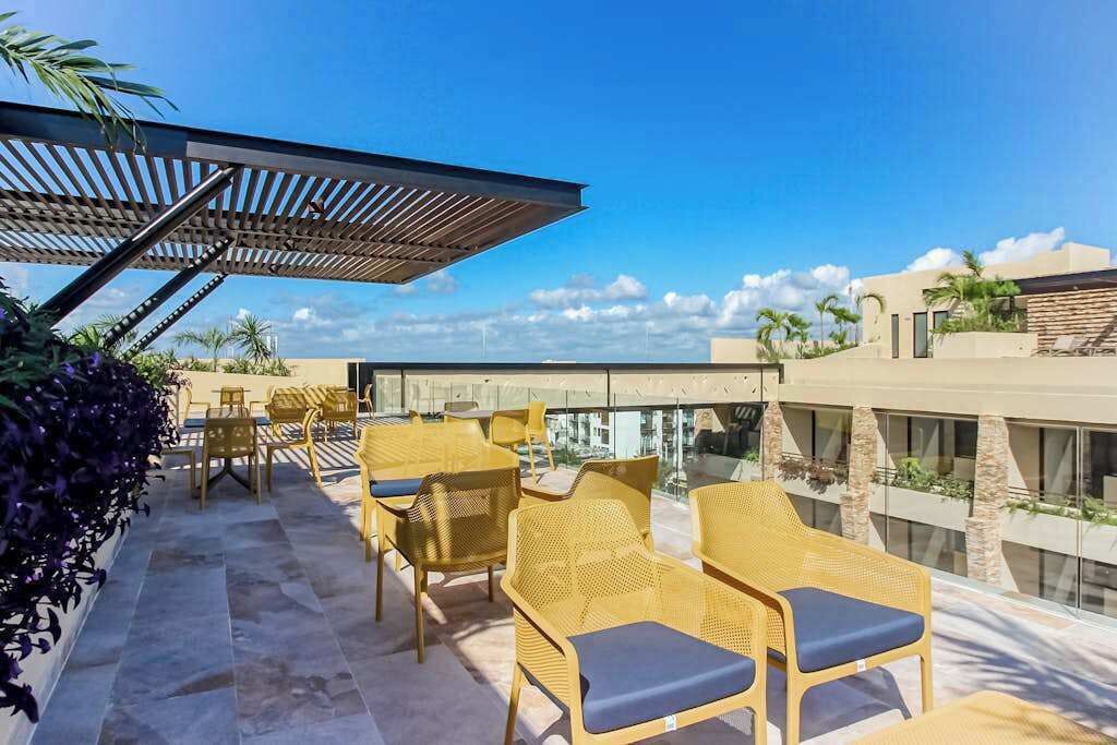 Photo of Patio Balcony in 12th Street