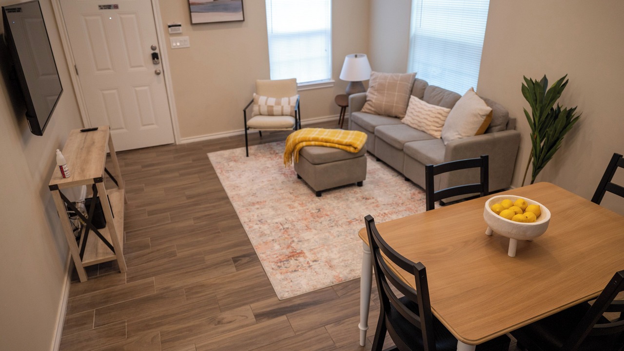 Photo of Livingroom in Edinburg