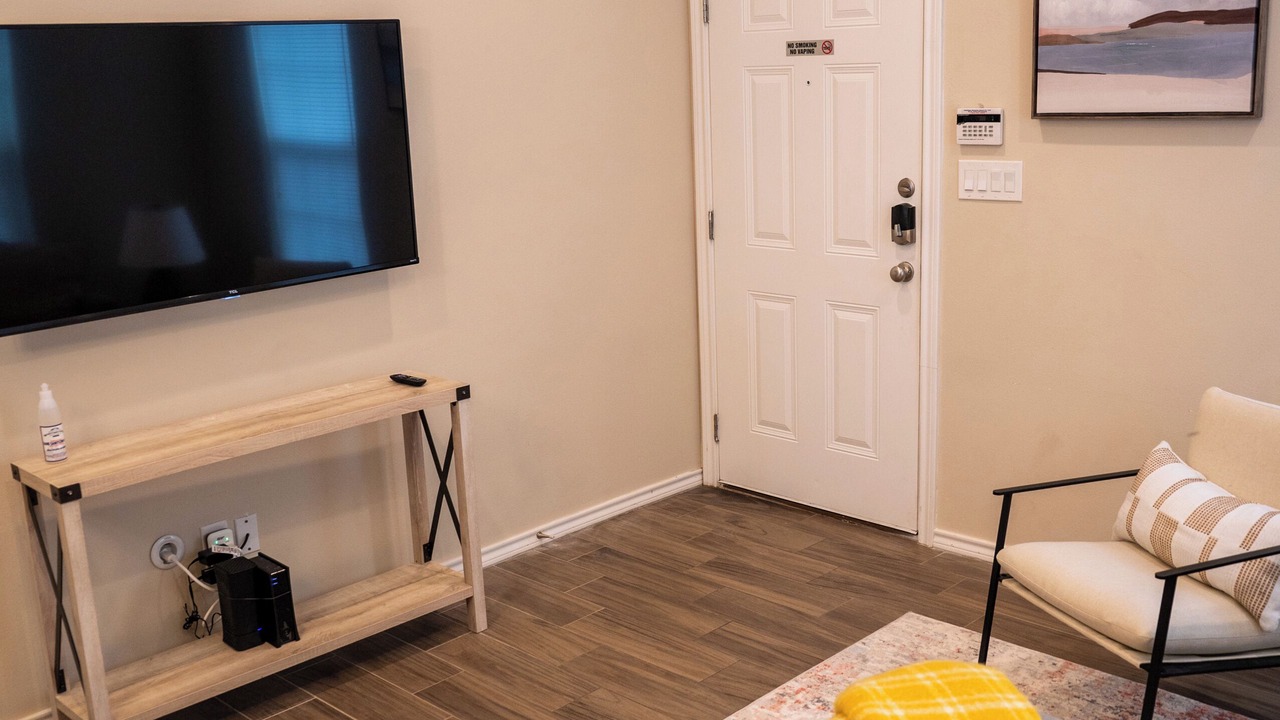 Photo of Livingroom in Edinburg