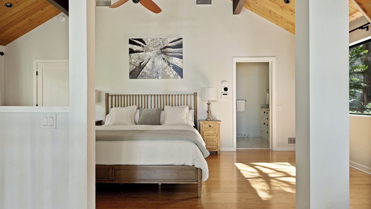 Photo of Bedroom in Cedar Glen