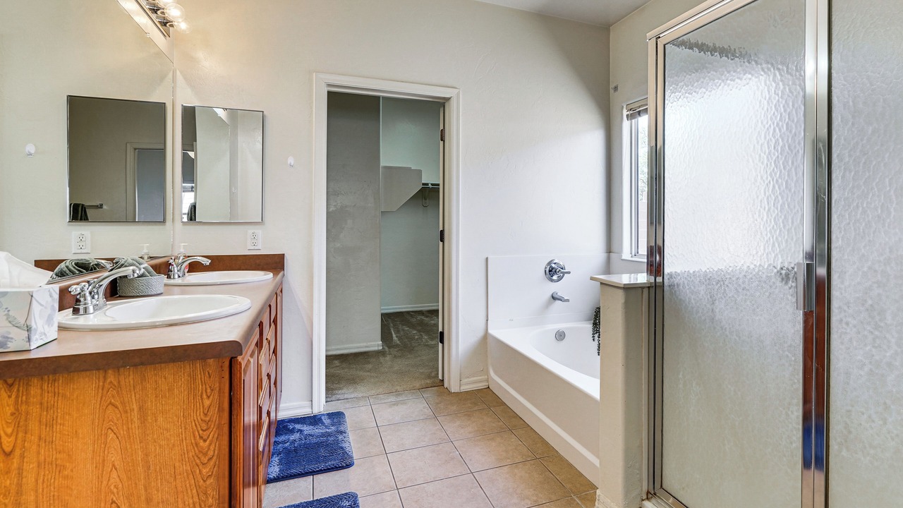 Photo of Bathroom in Black Horse