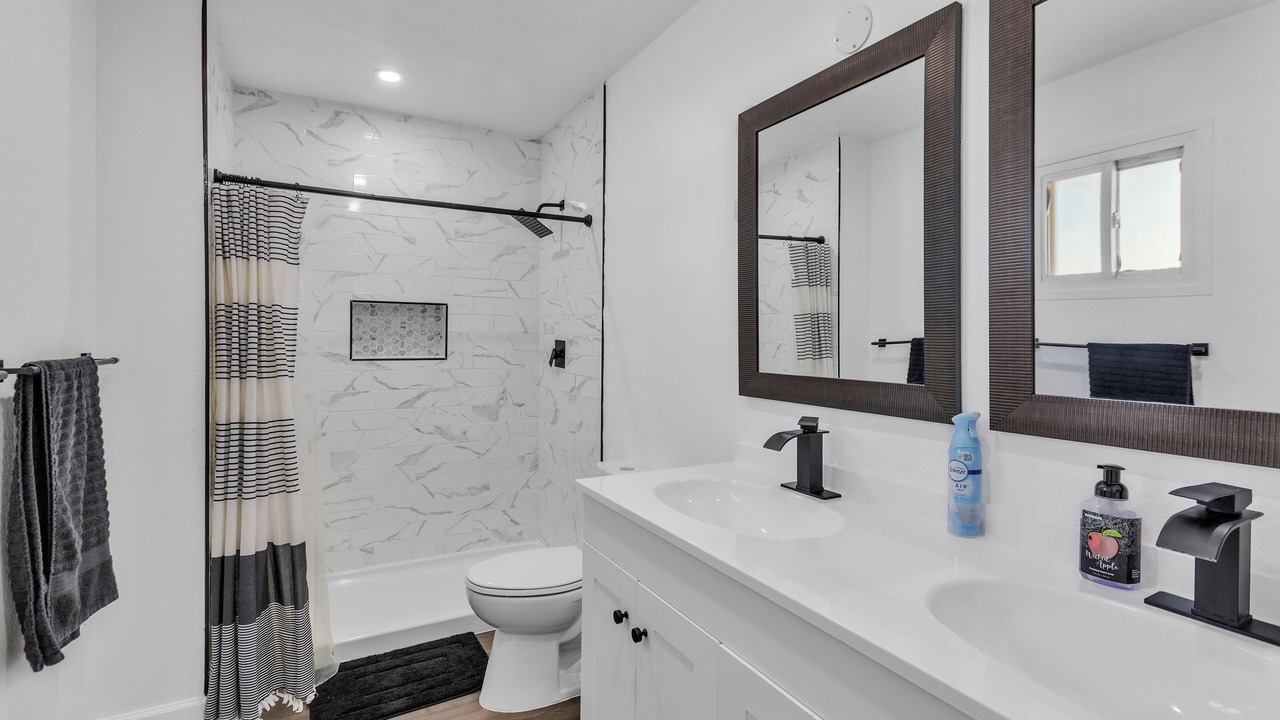 Photo of Bathroom in Glendale