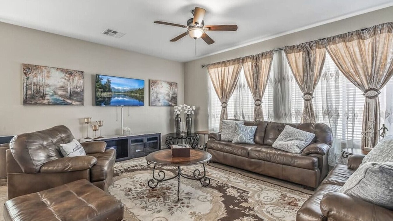 Photo of Livingroom in Royal Ranch