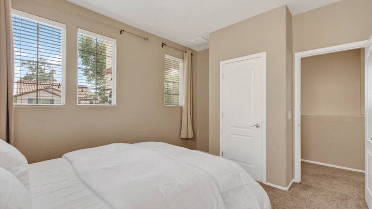 Photo of Bedroom in Desert Springs Village