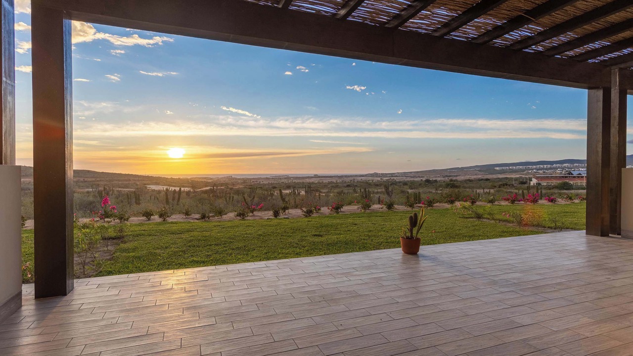 Photo of Patio Balcony in Sunset Beach