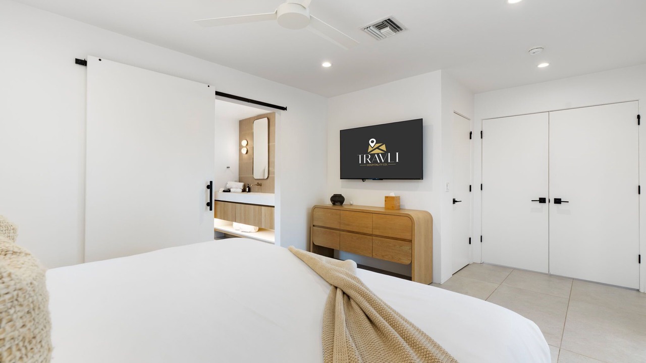 Photo of Bedroom in Raskin Estates