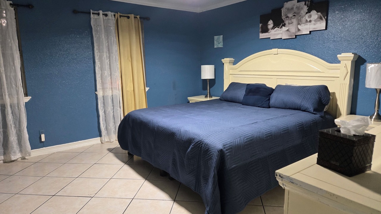 Photo of Bedroom in Brownsville