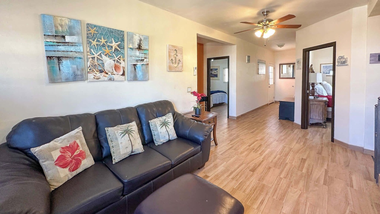 Photo of Livingroom in Cholla Bay