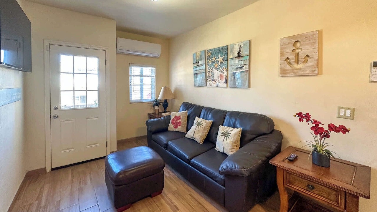 Photo of Livingroom in Cholla Bay