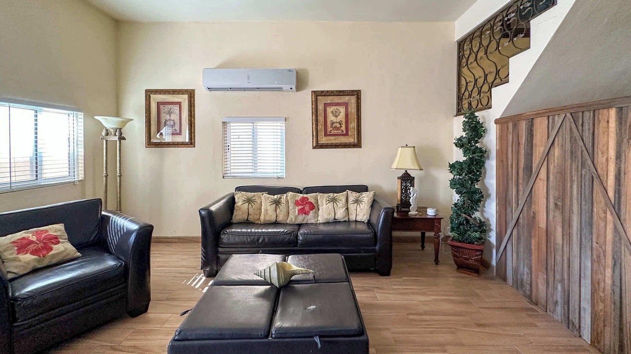 Photo of Livingroom in Cholla Bay