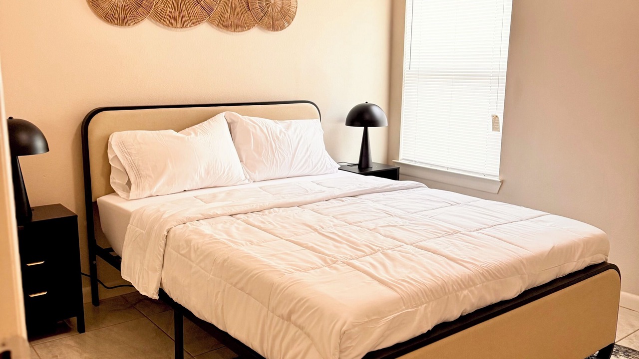 Photo of Bedroom in Edinburg